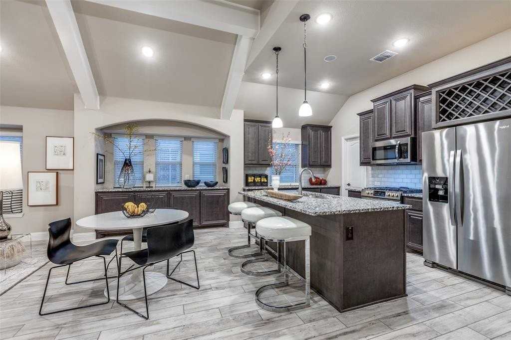 1605 George Ln - Photo 3 of 25