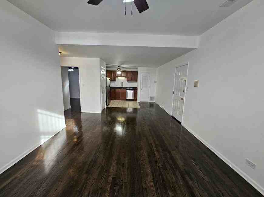 4034 N Milwaukee Ave - Photo 3 of 10