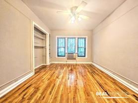 837 W Wolfram St - Photo 1 of 1