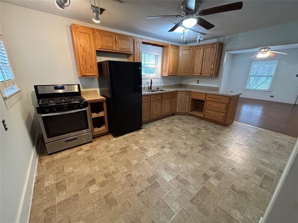 909 W Wardville St - Photo 5 of 15