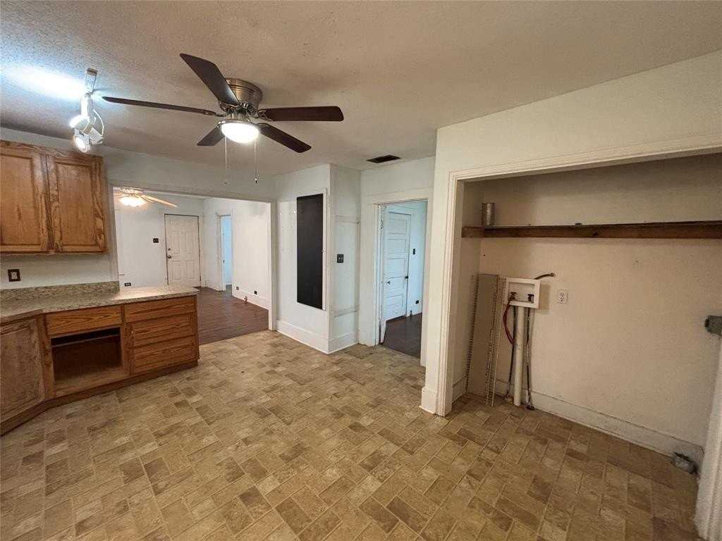 909 W Wardville St - Photo 6 of 15