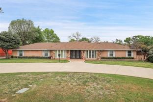 6545 Lyndon B Johnson Fwy - Photo 1 of 1