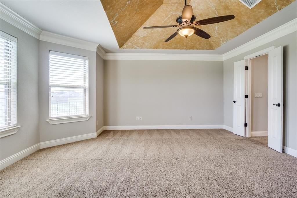 302 Oar Wood Dr - Photo 3 of 7