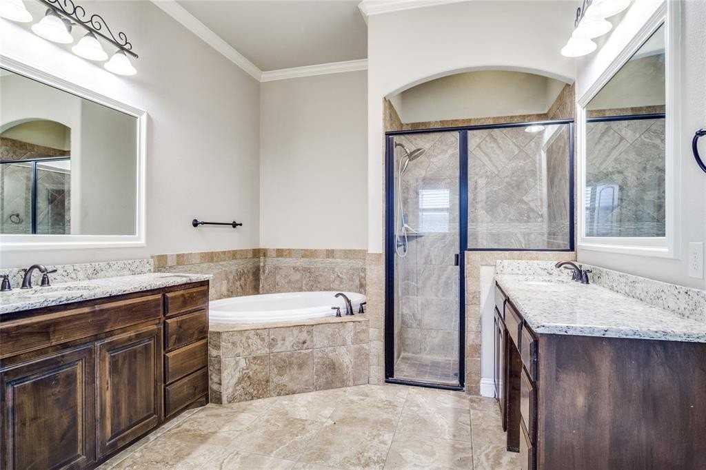 302 Oar Wood Dr - Photo 4 of 7