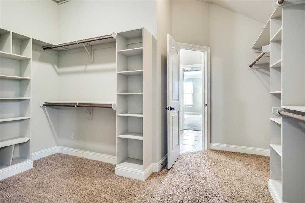 302 Oar Wood Dr - Photo 5 of 7