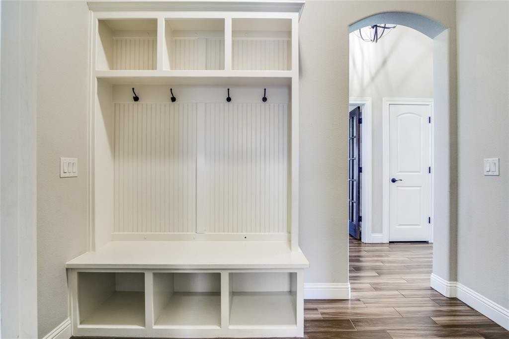 302 Oar Wood Dr - Photo 6 of 7