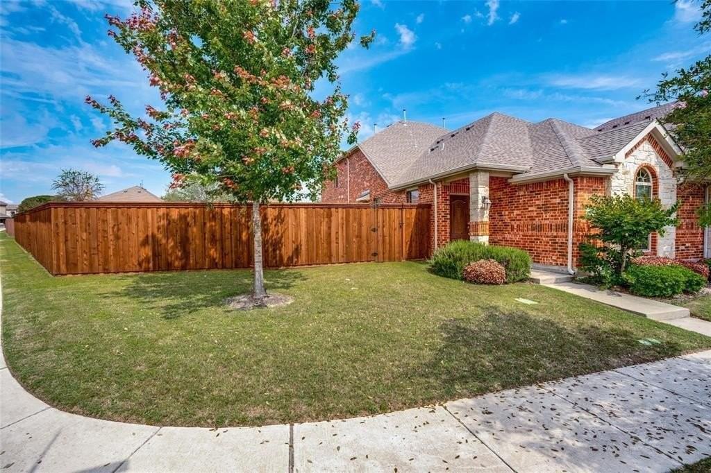 4944 Stray Creek Ln - Photo 3 of 24