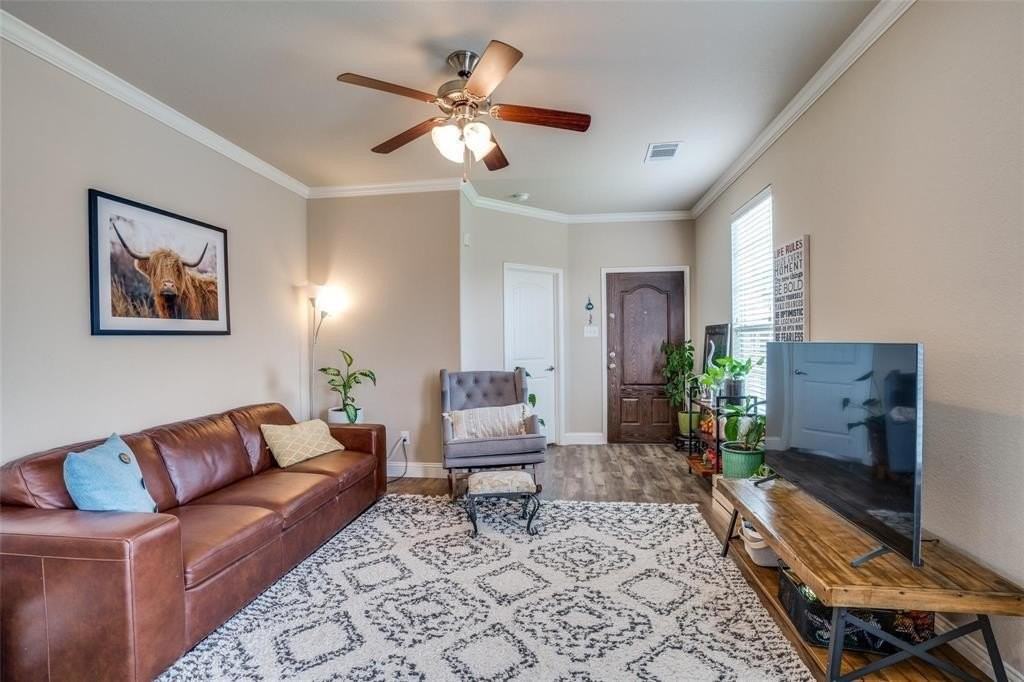 4944 Stray Creek Ln - Photo 5 of 24