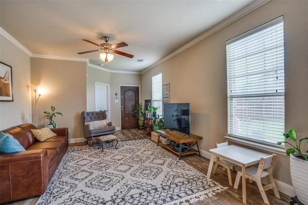 4944 Stray Creek Ln - Photo 6 of 24