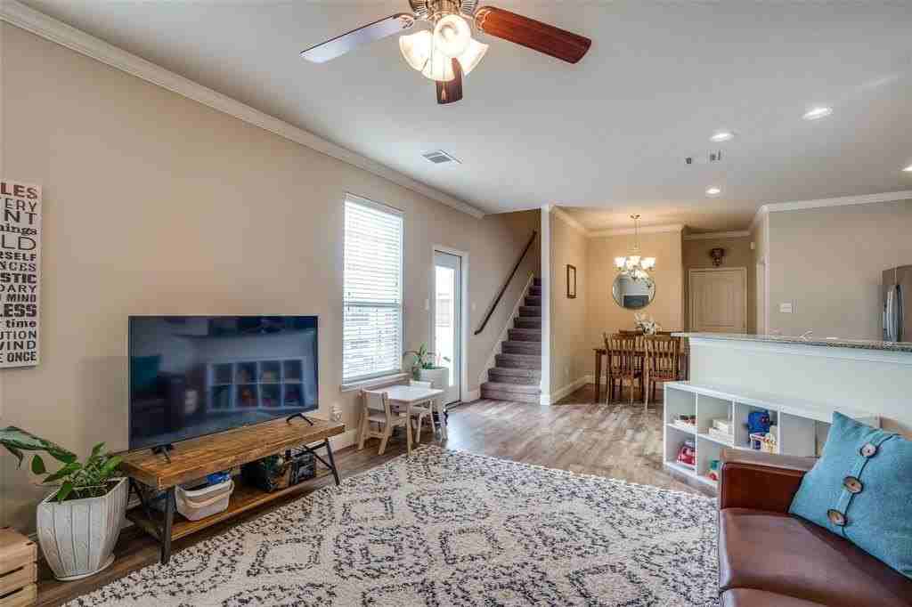 4944 Stray Creek Ln - Photo 7 of 24