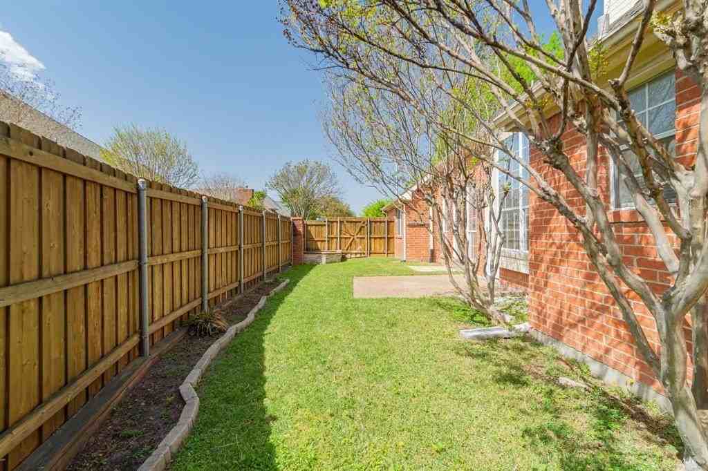 2712 Creekmere Dr - Photo 4 of 22