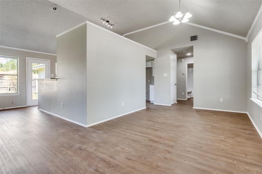 1113 Harvest Hill Ln - Photo 4 of 25