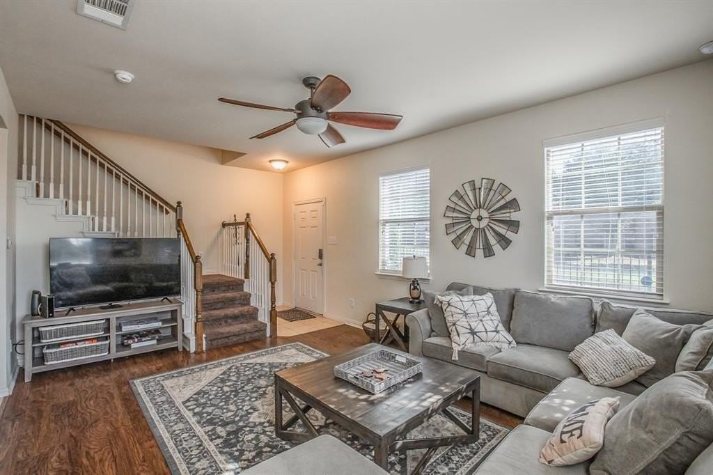 6801 Sandshell Blvd - Photo 5 of 28