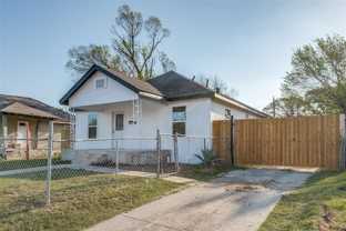 2410 S Marsalis Ave - Photo 1 of 1