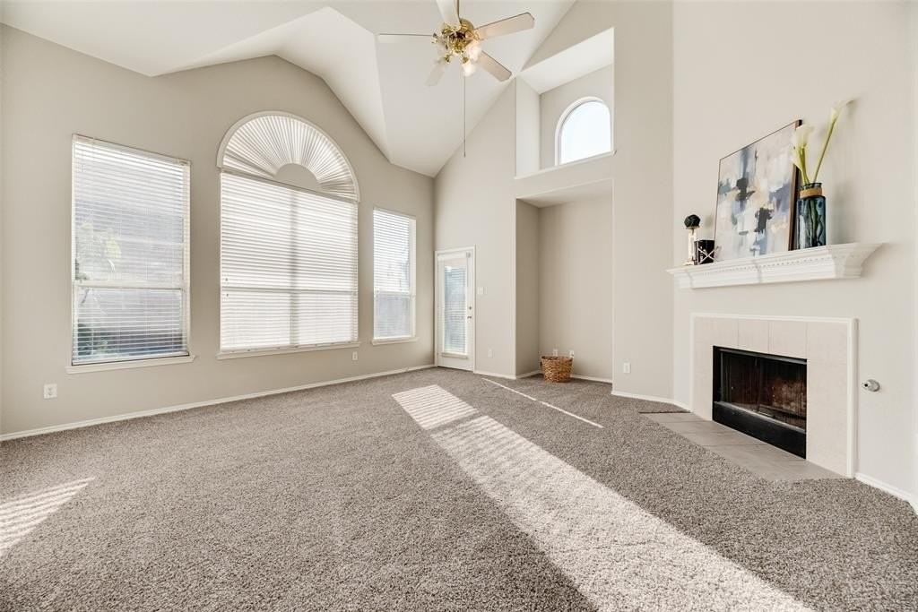 4404 Ridge Point Ln - Photo 4 of 18