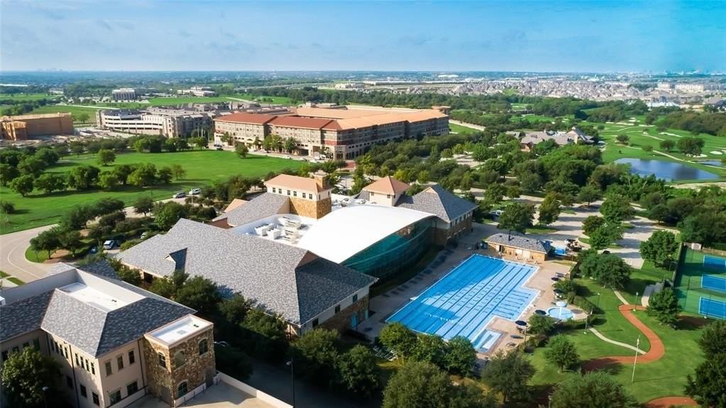 7709 Avondale Dr - Photo 2 of 36