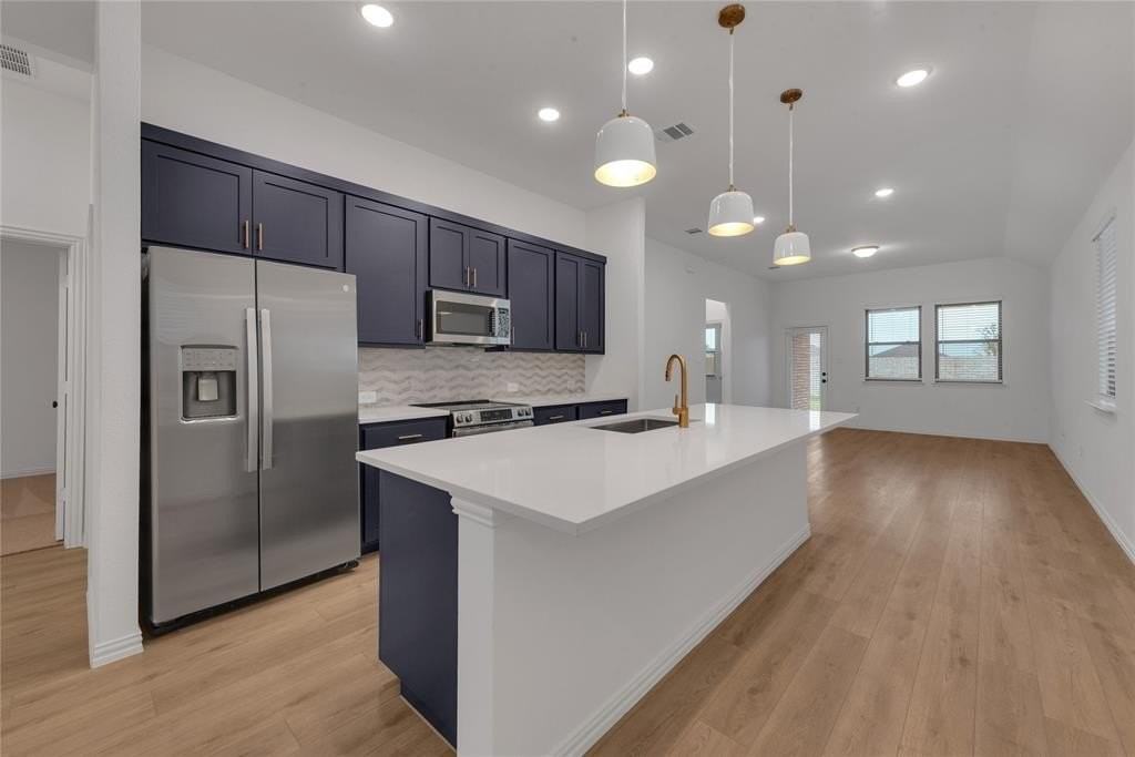 529 Waterhouse Lake Dr - Photo 4 of 17