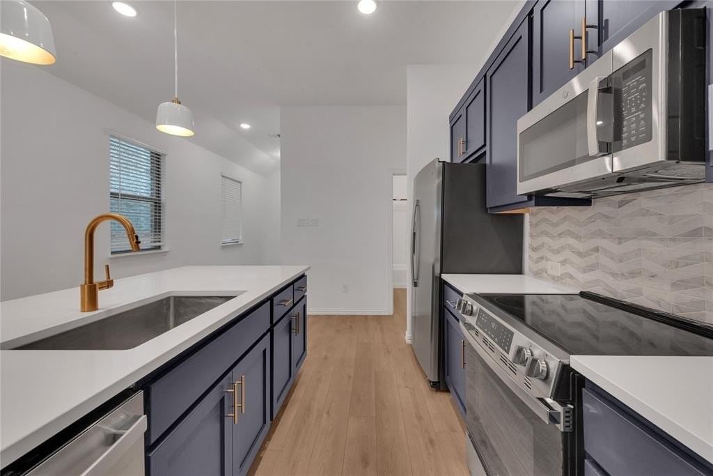 529 Waterhouse Lake Dr - Photo 5 of 17