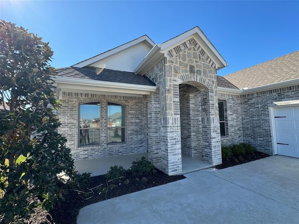 115 Bowling Green Ave - Photo 3 of 28