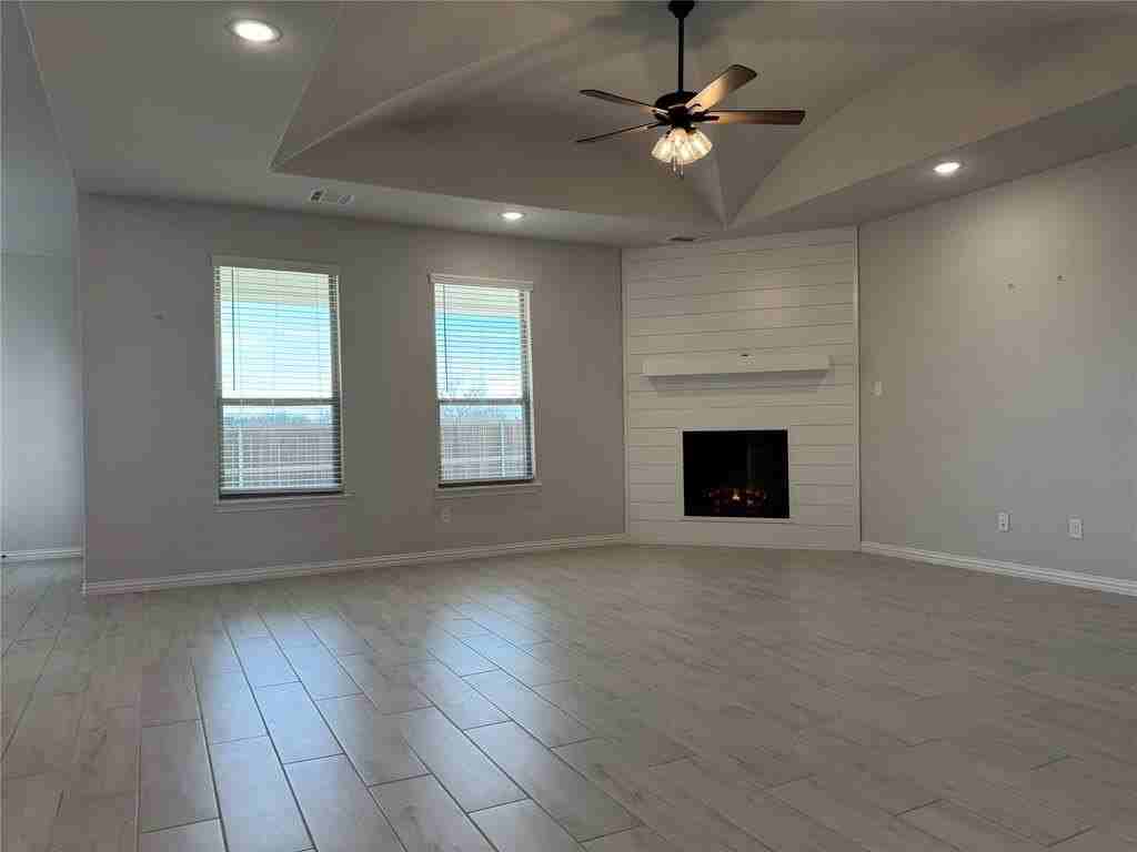 115 Bowling Green Ave - Photo 5 of 28