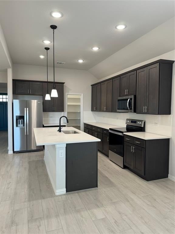 115 Bowling Green Ave - Photo 6 of 28