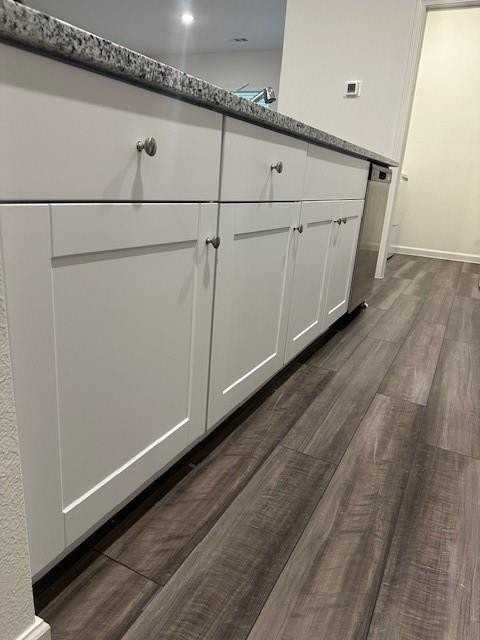 1304 Kennedy Rd - Photo 4 of 18