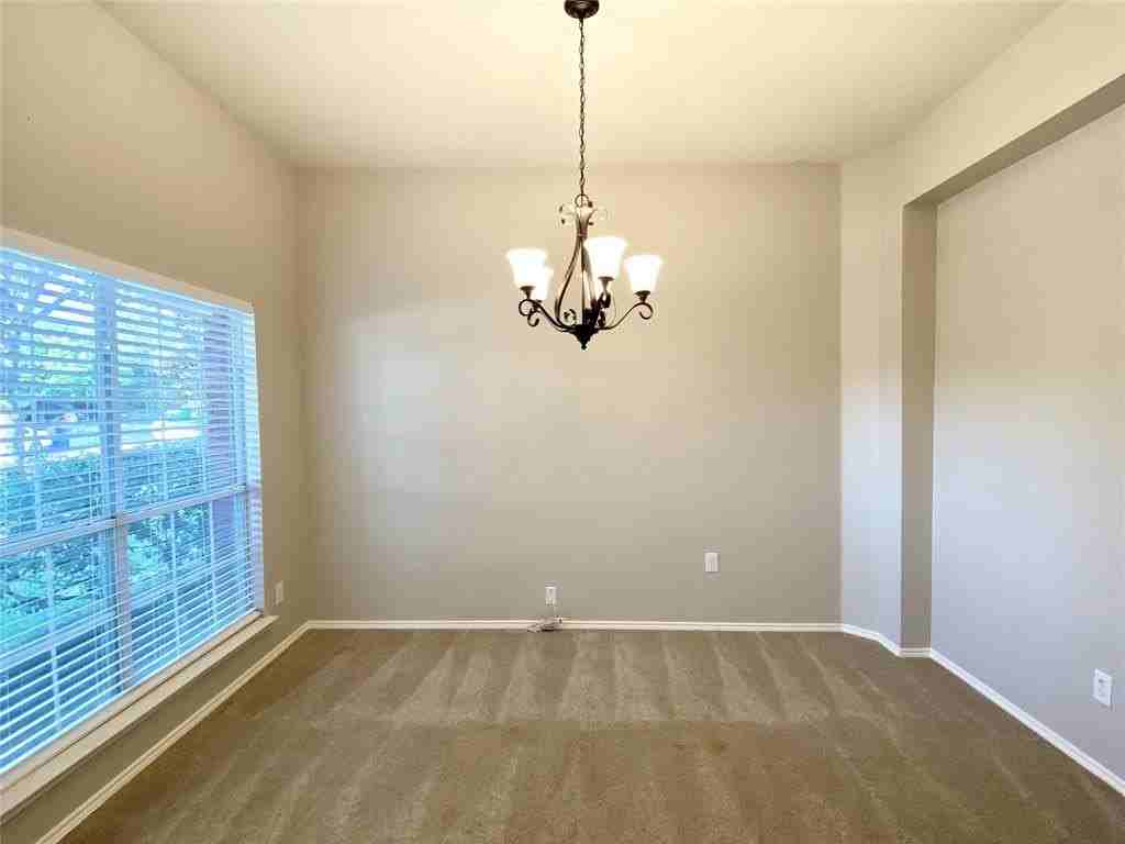 11571 Henderson Dr - Photo 3 of 20