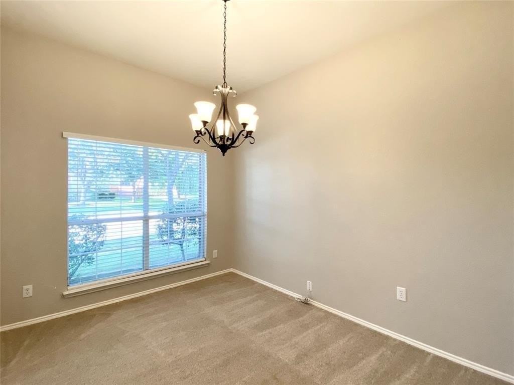 11571 Henderson Dr - Photo 4 of 20