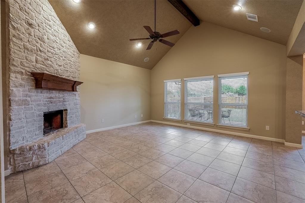 308 Westgate Dr - Photo 5 of 17