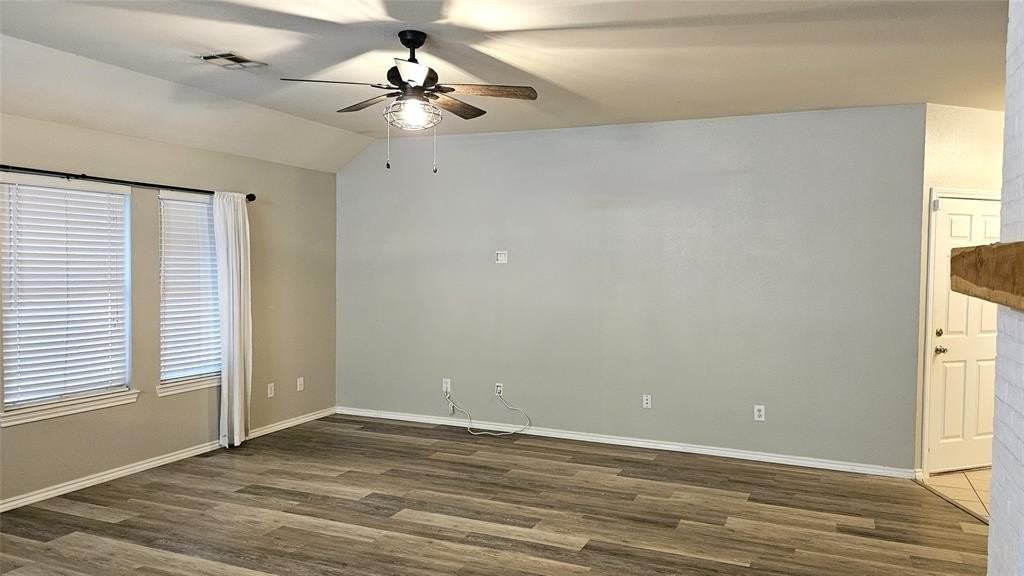 4620 Wolf Ridge Way - Photo 3 of 18