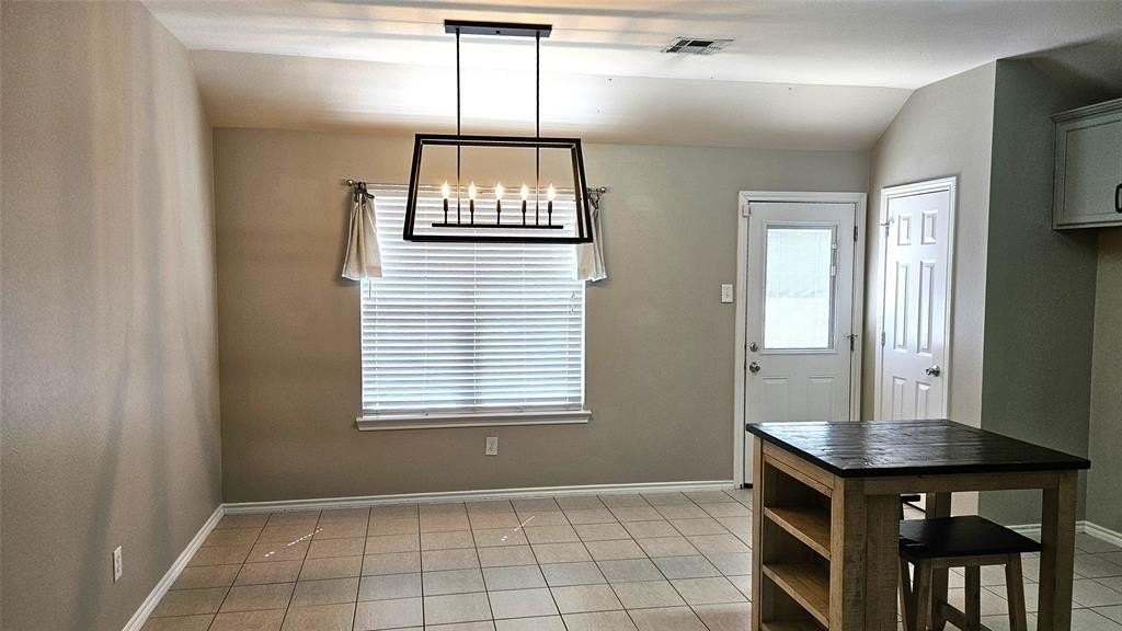 4620 Wolf Ridge Way - Photo 4 of 18