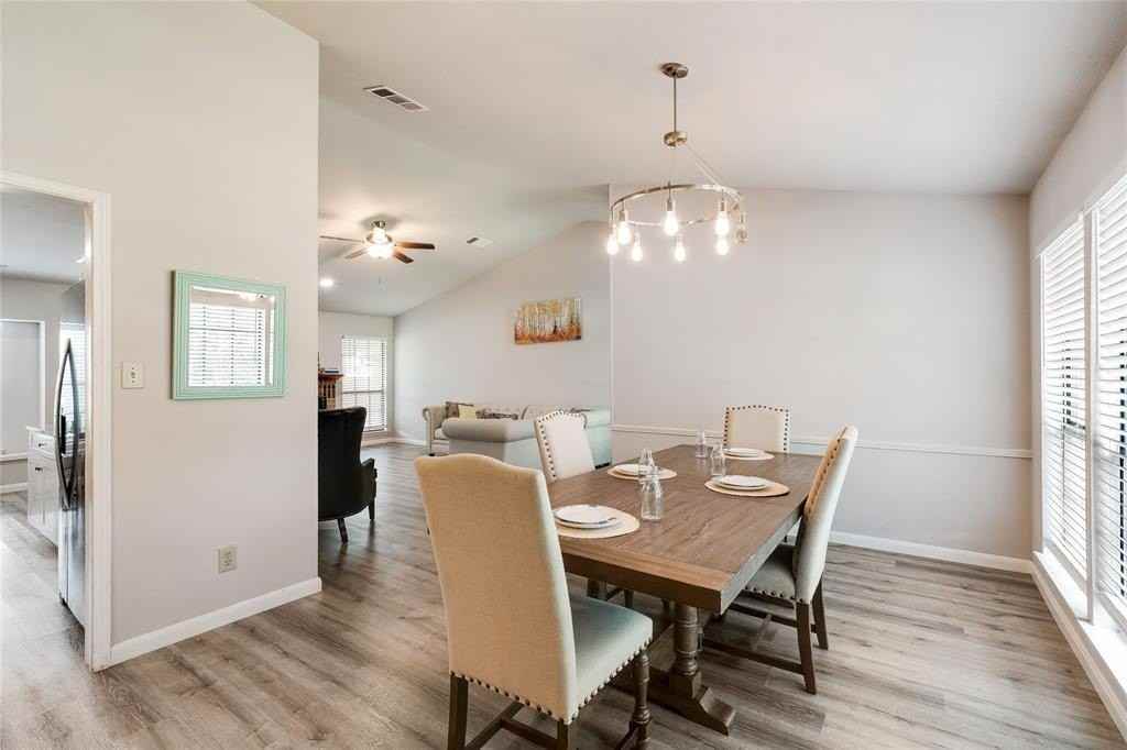 4423 Santa Cruz Ln - Photo 4 of 26