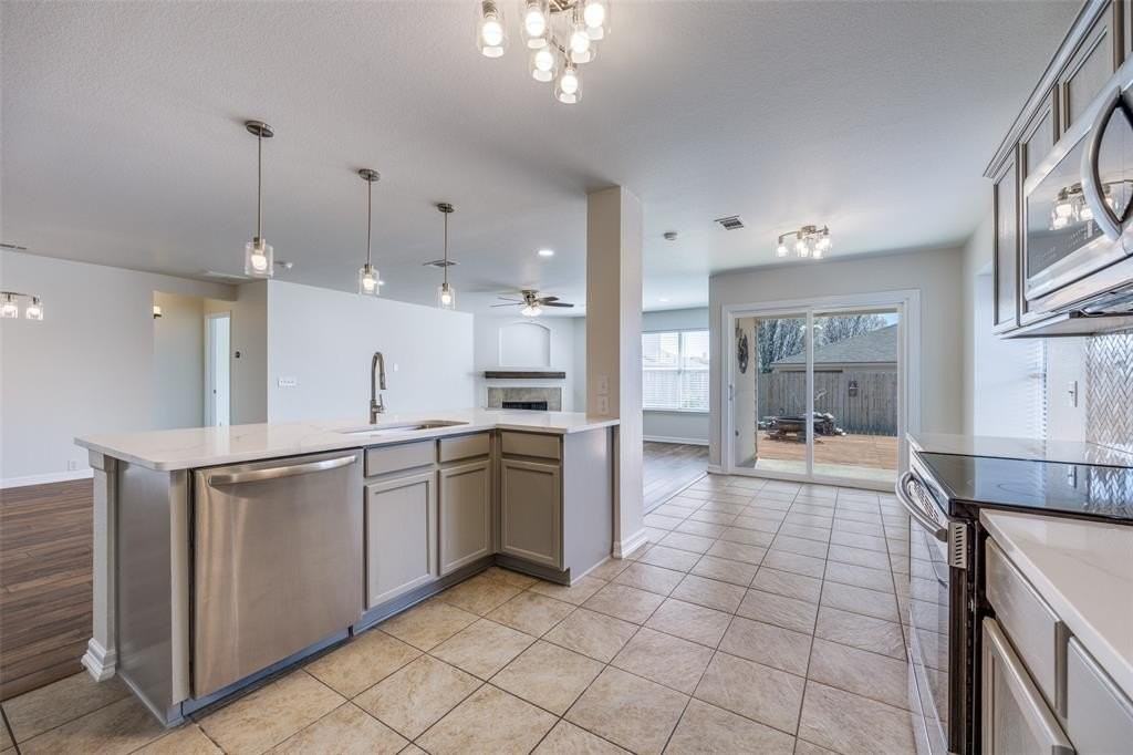 4502 Falcon Dr - Photo 5 of 12