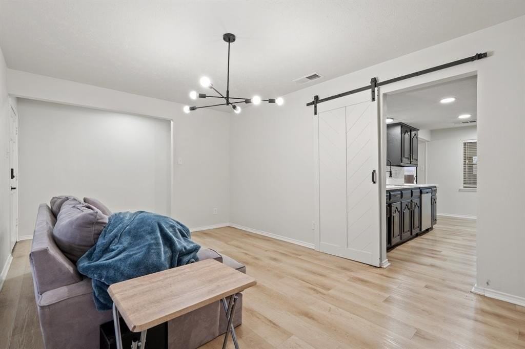 514 Bow Arrow Dr - Photo 5 of 25