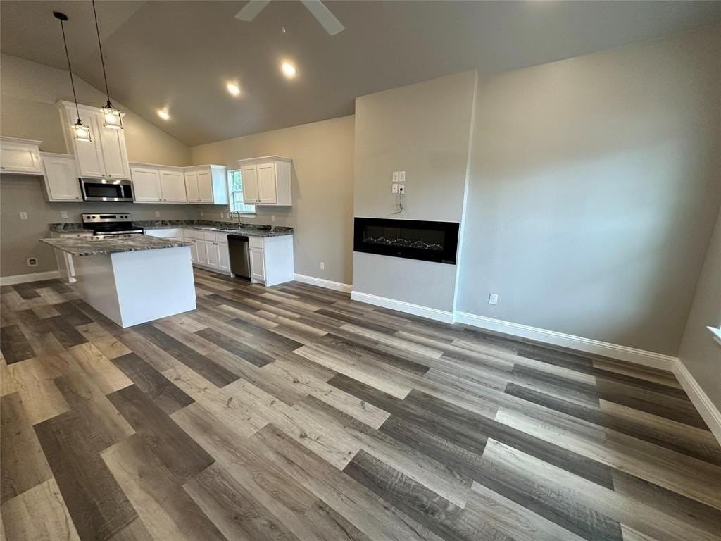 1412 Morse St - Photo 2 of 19