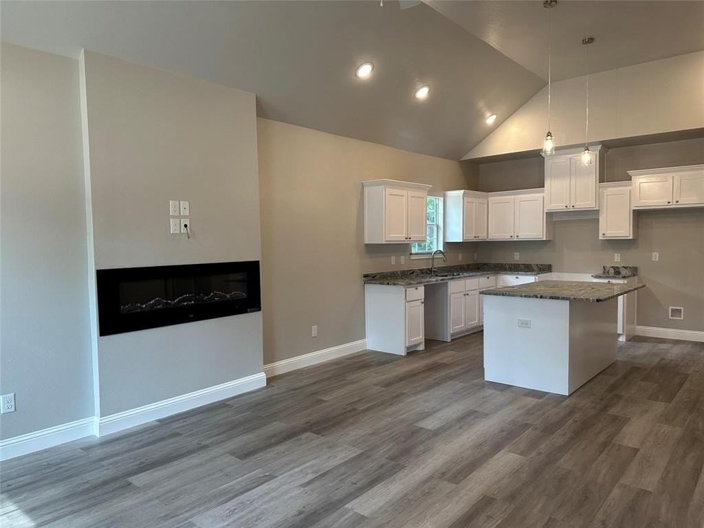 1412 Morse St - Photo 5 of 19