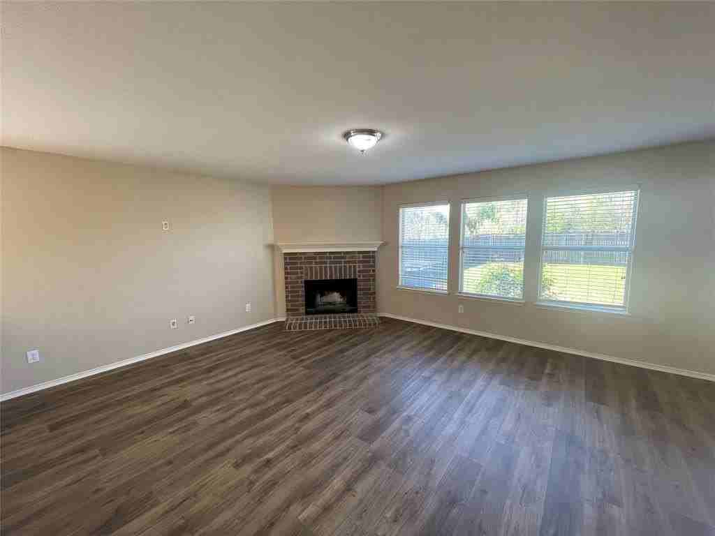 2409 Becard Dr - Photo 4 of 23