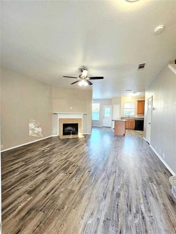 10736 Traymore Dr - Photo 4 of 33