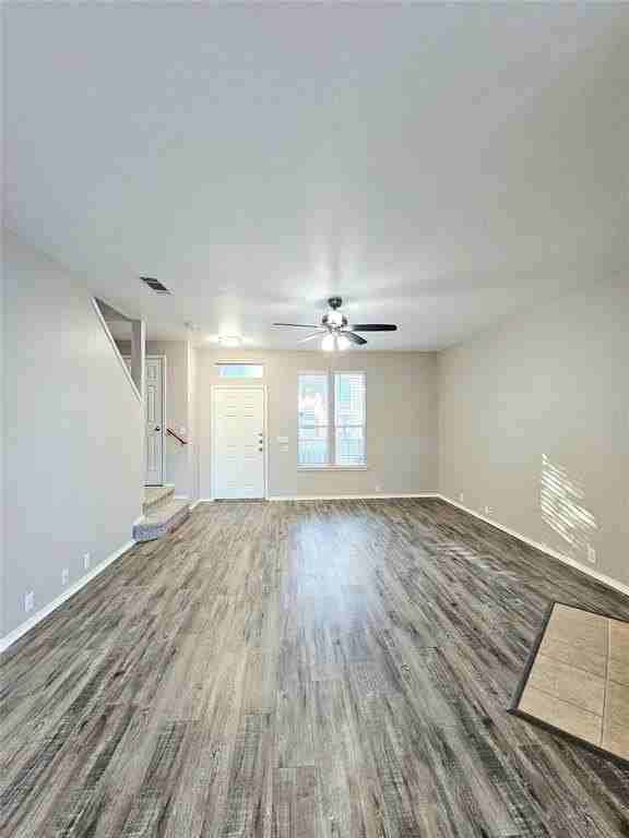 10736 Traymore Dr - Photo 6 of 33