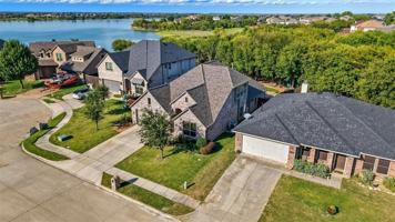 featured image of 533 Longshore Dr