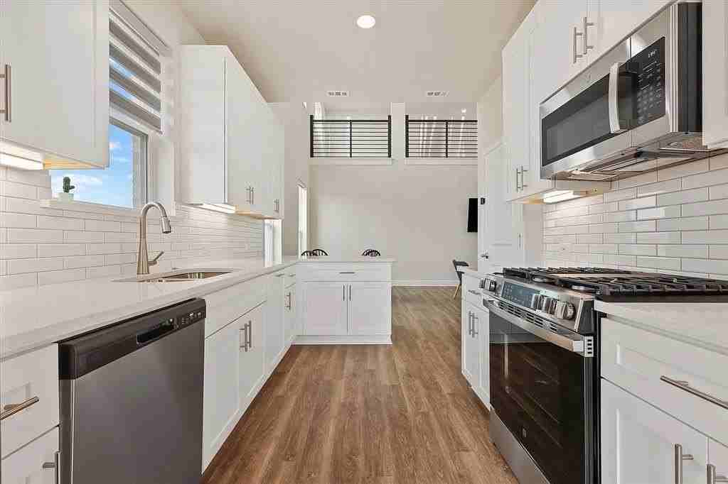 11503 Empress Dr - Photo 6 of 23