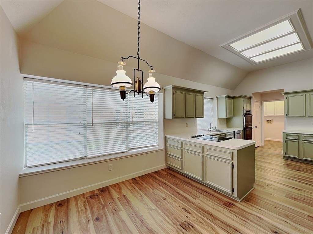 1313 Red Maple Dr - Photo 6 of 16