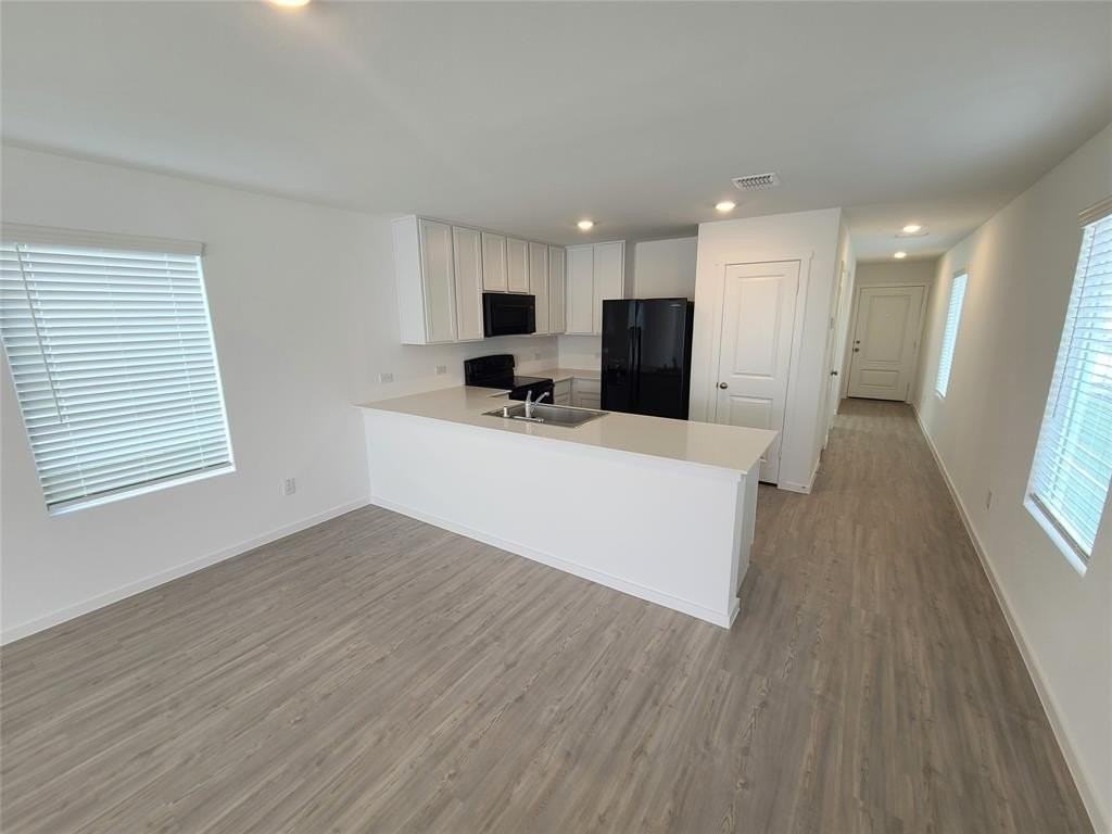 919 Blue Heron Dr - Photo 5 of 26