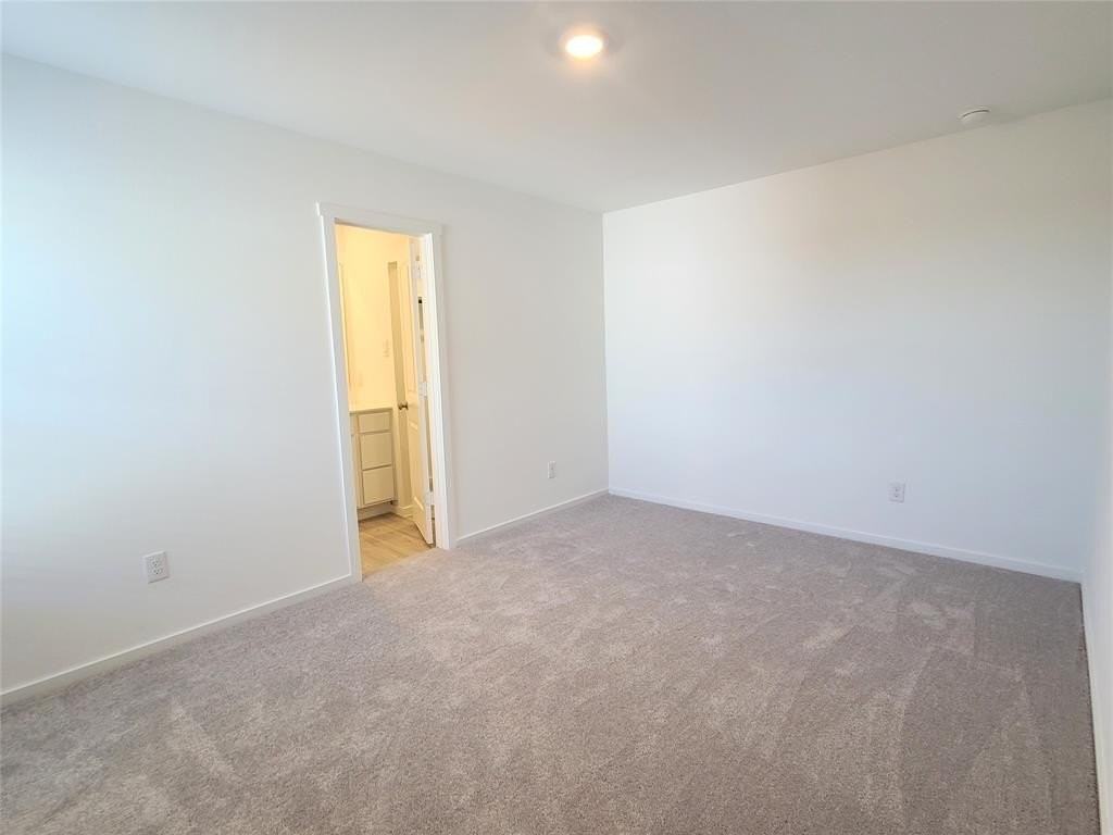 919 Blue Heron Dr - Photo 7 of 26