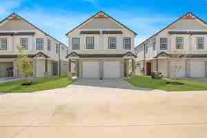 featured image of 1319 W Main St #14