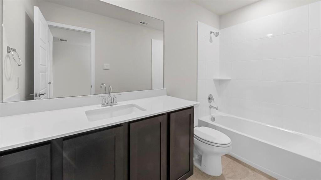 2328 Chloe Ln - Photo 4 of 37