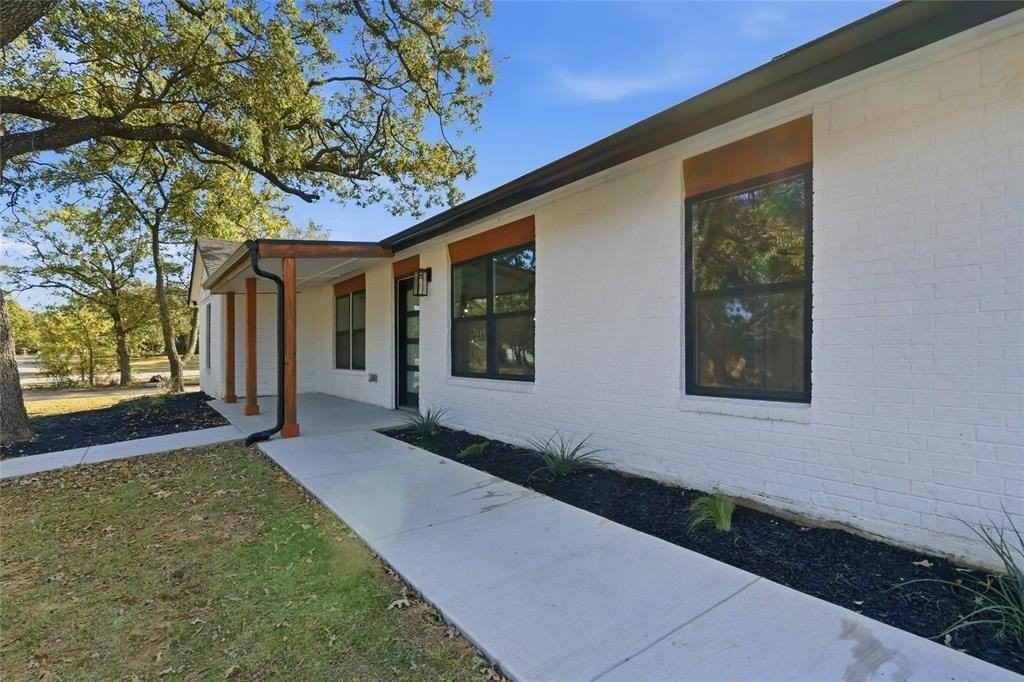 205 Lacewell St - Photo 3 of 39