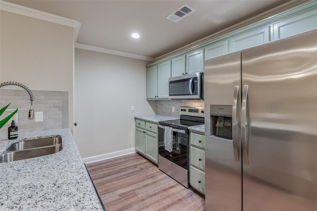 2208 N Hickory St #2208 - Photo 5 of 12