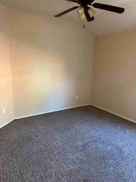 5020 Diamond Peak Ct - Photo 7 of 22