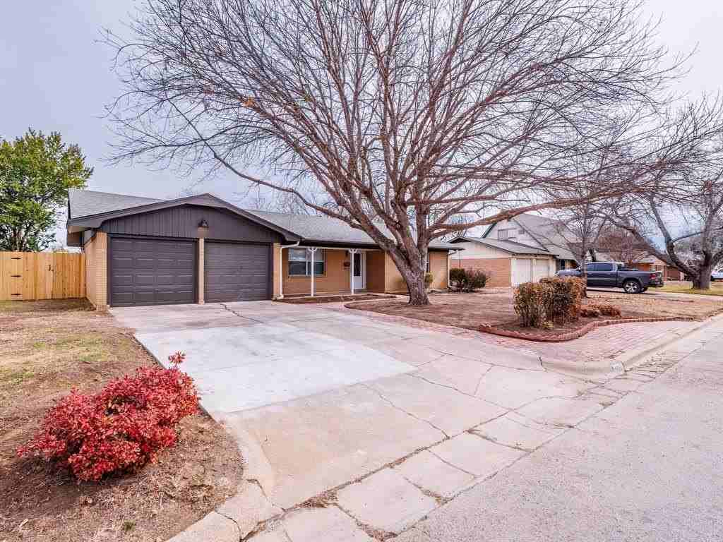 2008 10th St - Photo 4 of 39